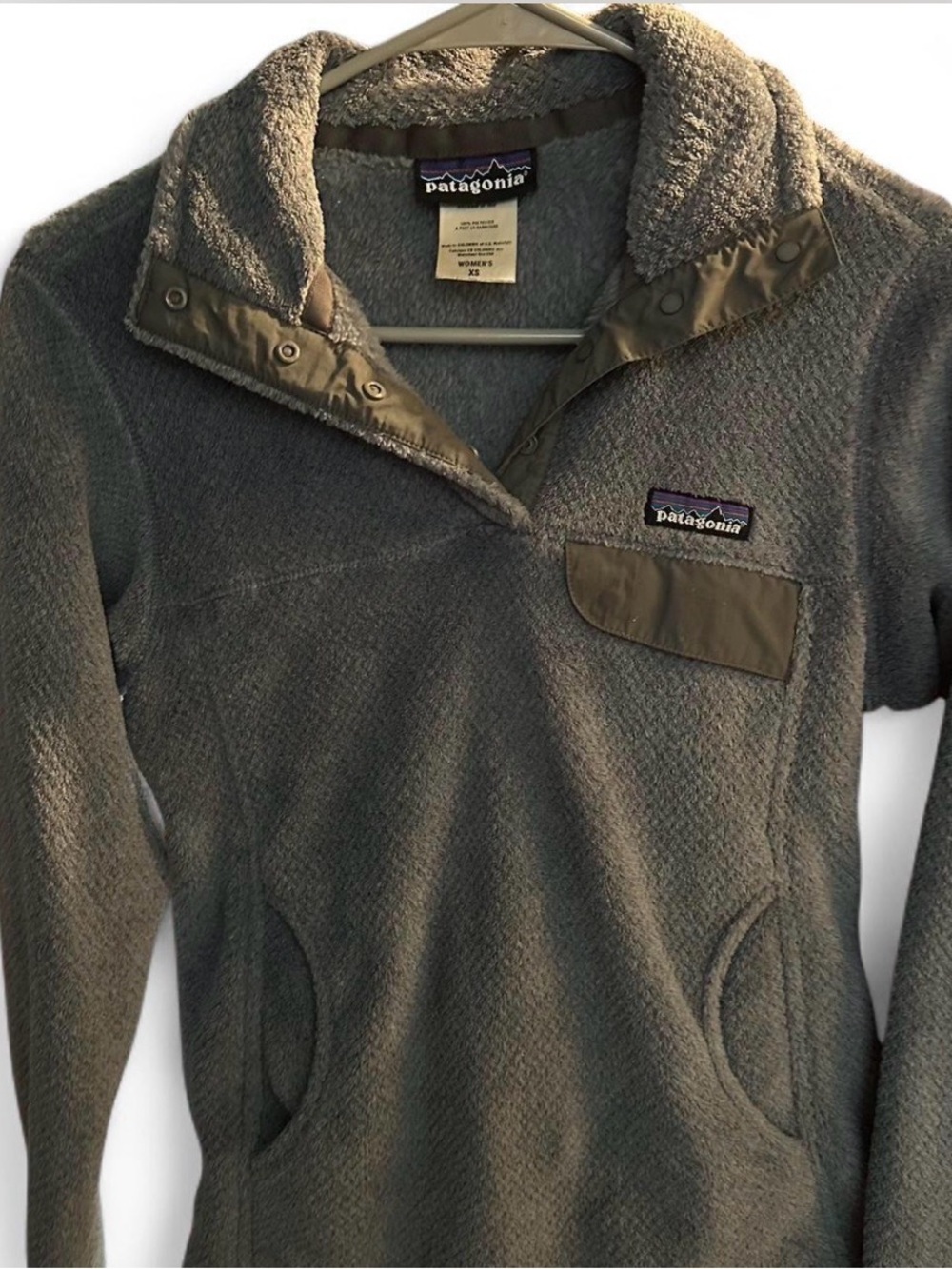 Patagonia Women's XS Gray Fleece Jacket with Snap Placket